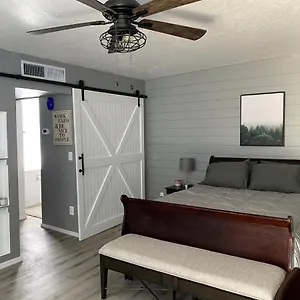 20 Chelsea Place On The Park Apartment Phoenix