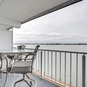 Bayfront Ocean Pool And Boardwalk Access Apartment Ocean City